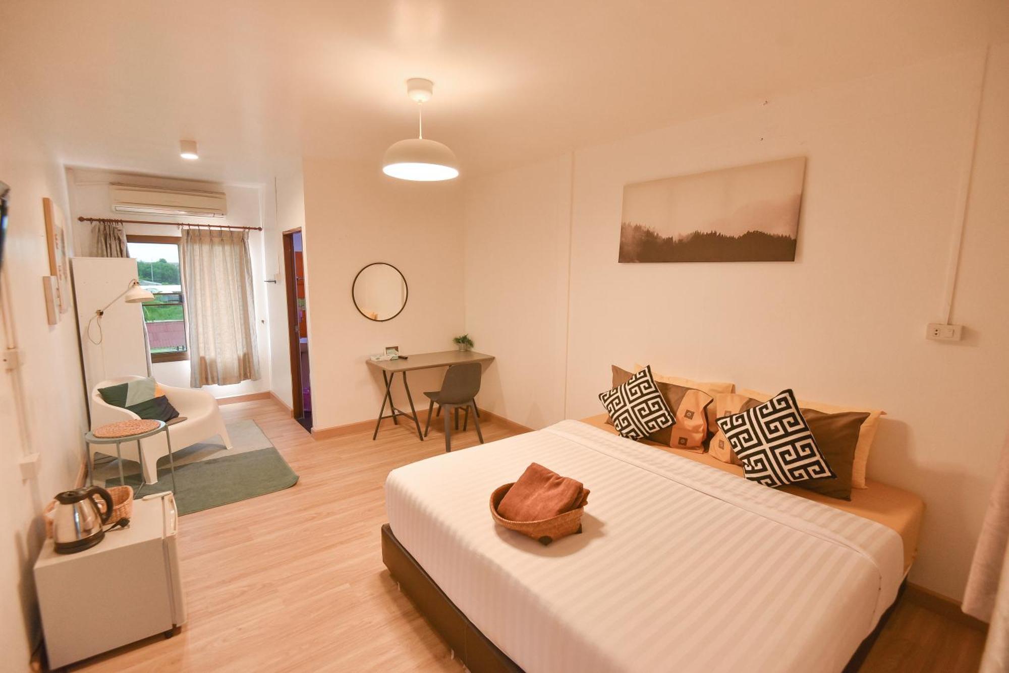 P.U. Inn Resort Аюттхая Экстерьер фото