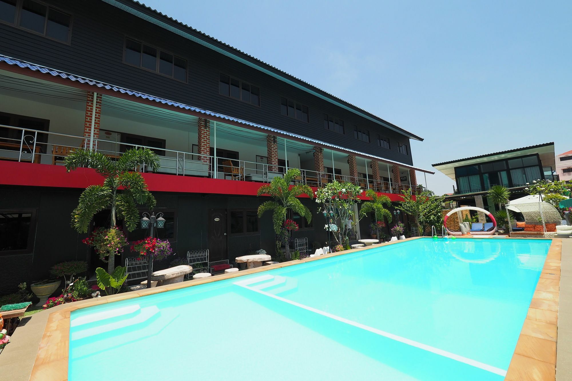 P.U. Inn Resort Аюттхая Экстерьер фото